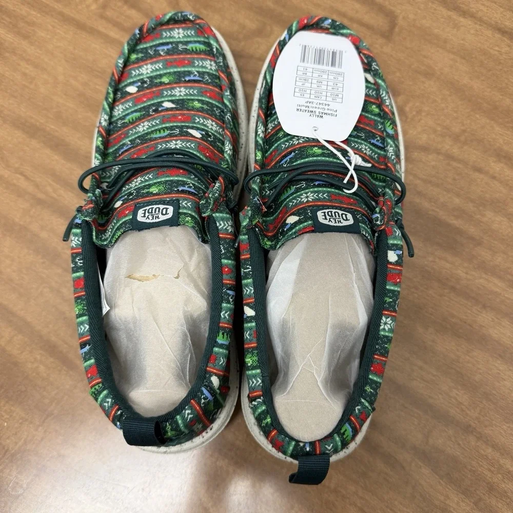 Hey Dude Wally‎ Merry Fishmas sweater Loafers Men Sz 10 Christmas Fish Green Red